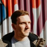 Mentale Stärke lernen: Entdecke 9 Gewohnheiten mental starker Menschen und lade dir das kostenlose Workbook für mehr Resilienz herunter.